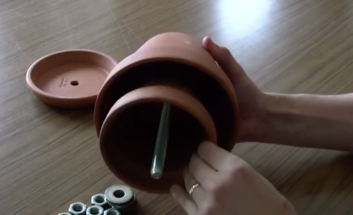 how-to-make-a-terracotta-pot-heater-to-keep-you-warm-this-winter-activly